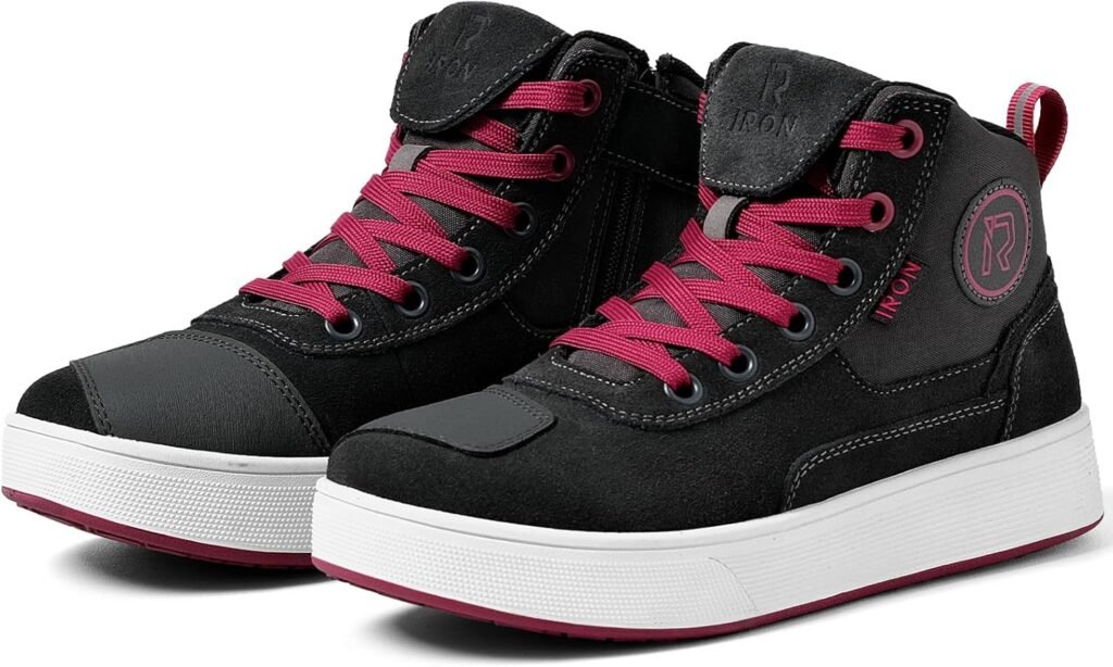 Botas de moto Rideiron Casual. Color negro cordones rojos