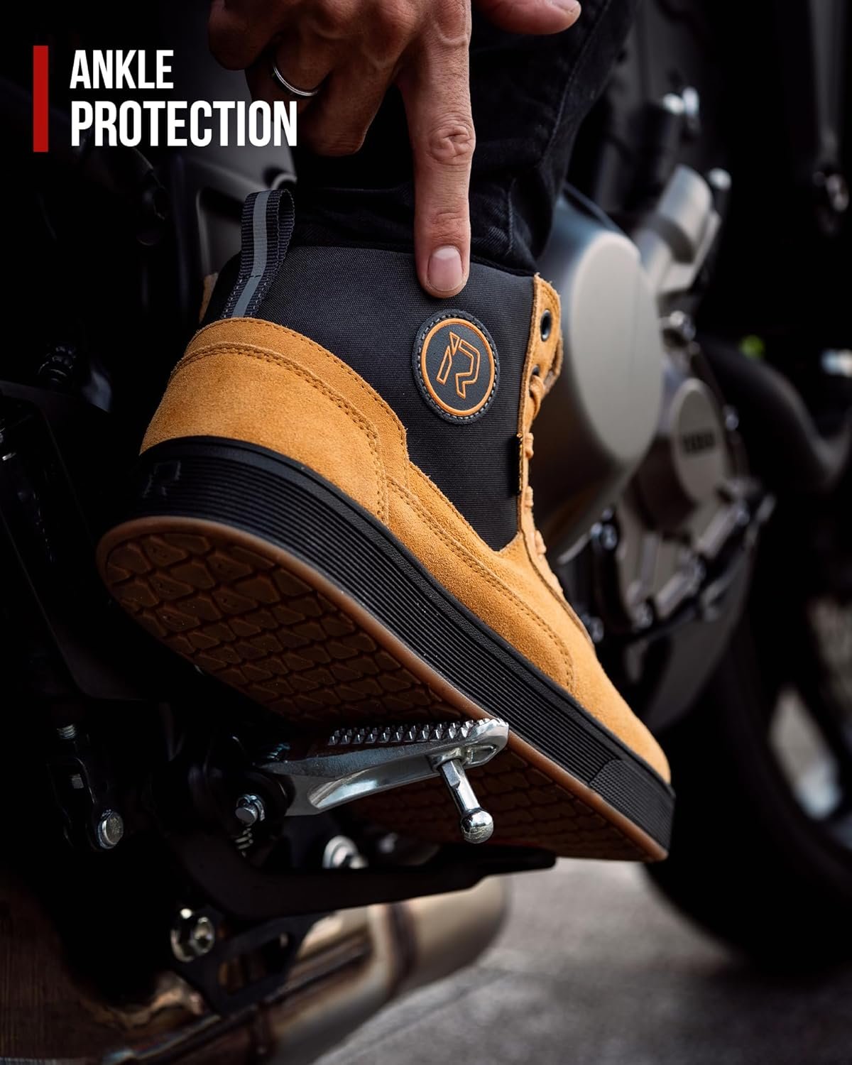 Botas de moto Rideiron Casual. Detalle logotipo